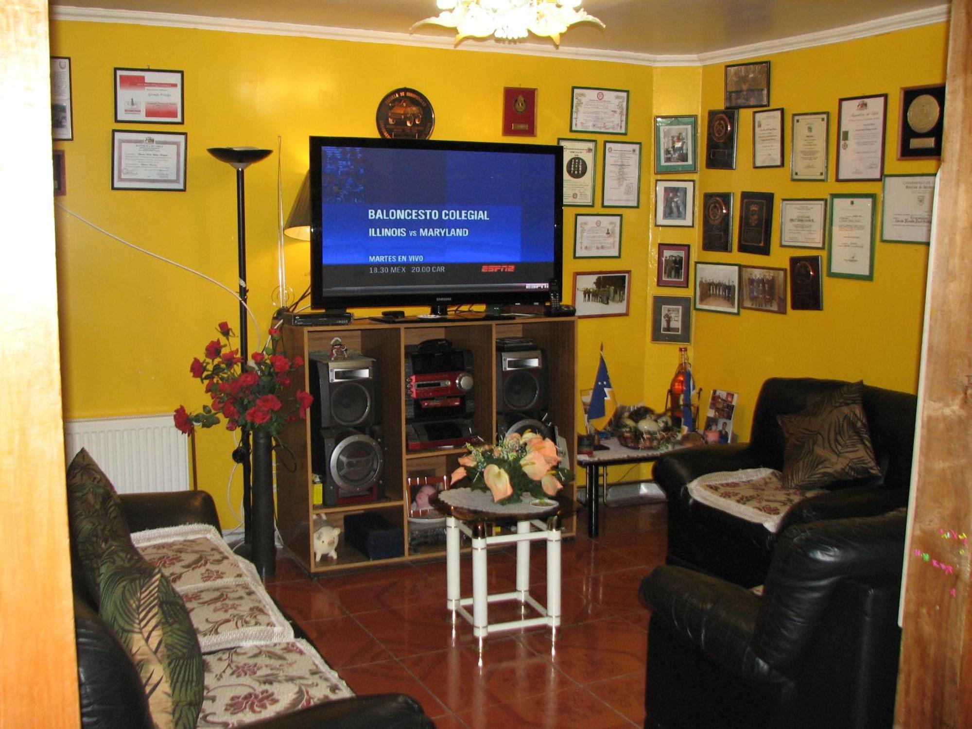 Hostal El Mirador Punta Arenas Zewnętrze zdjęcie