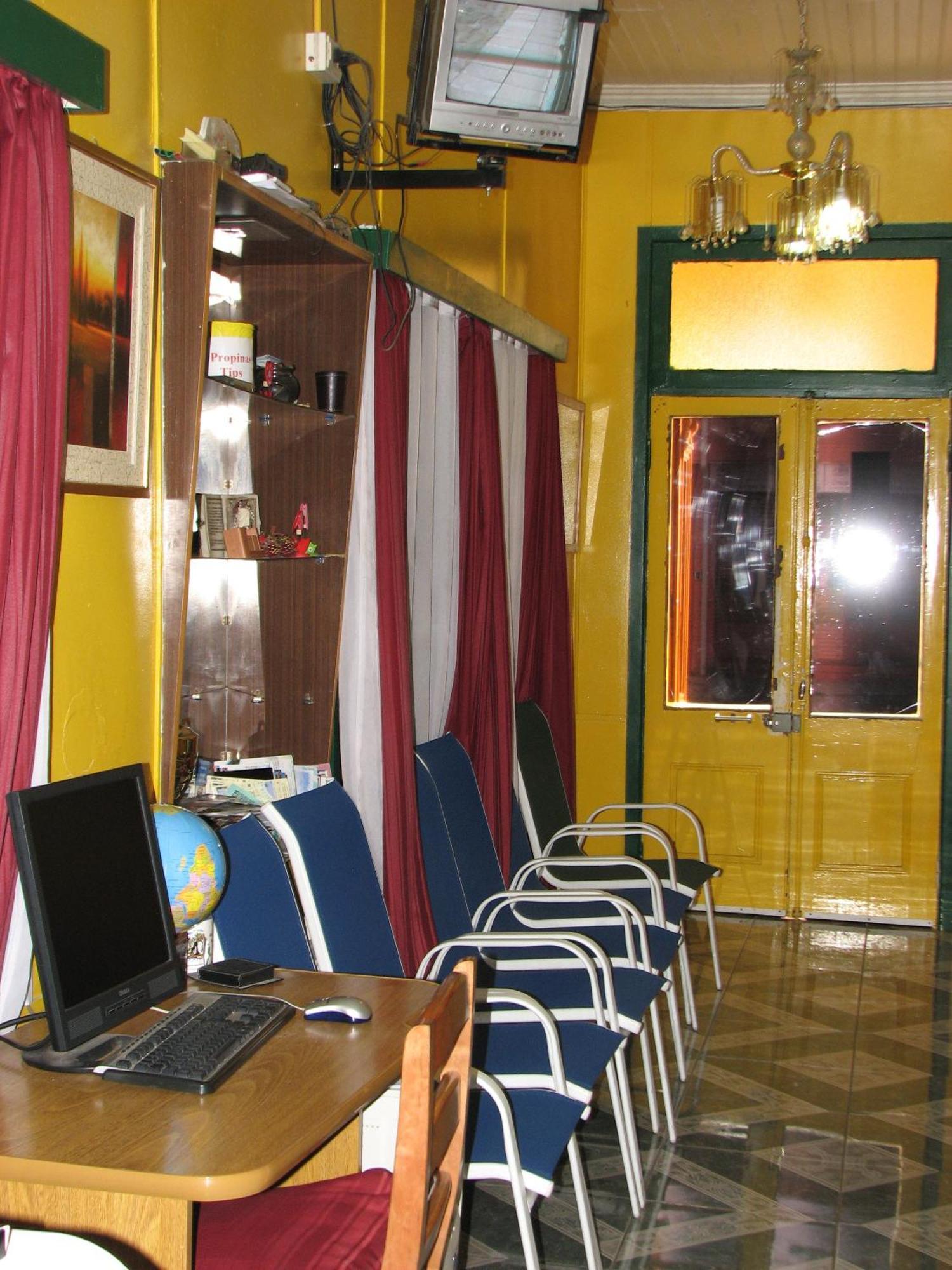 Hostal El Mirador Punta Arenas Zewnętrze zdjęcie